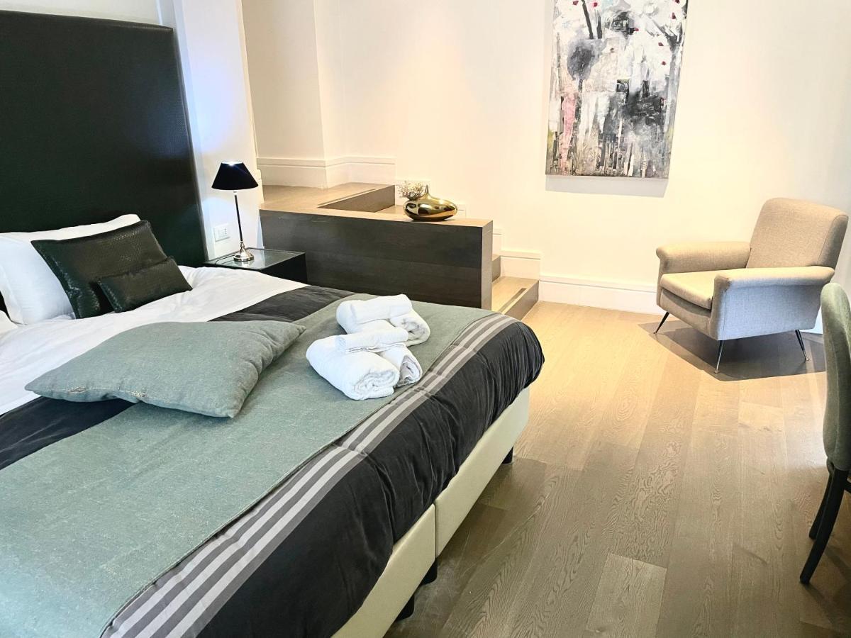 Xenia Luxury Hotel 4*