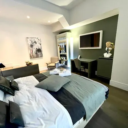 Xenia Luxury Rooms Reggio Calabria Exterior photo